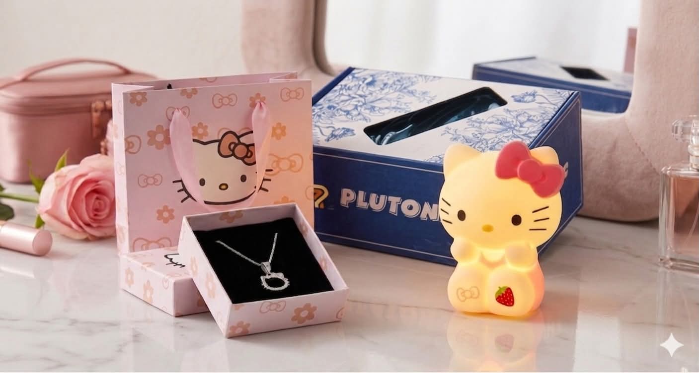 Hello Kitty 3D LED Small Night Lamp Touch Plug-in Baby Feeding home Bedroom Dreamy Sleep Light Eye Protection Bedside Room Decor