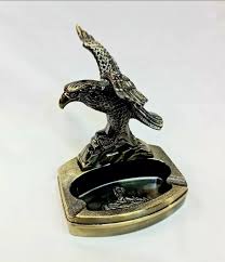 smoking ashtray with gas lighter Skeleton model